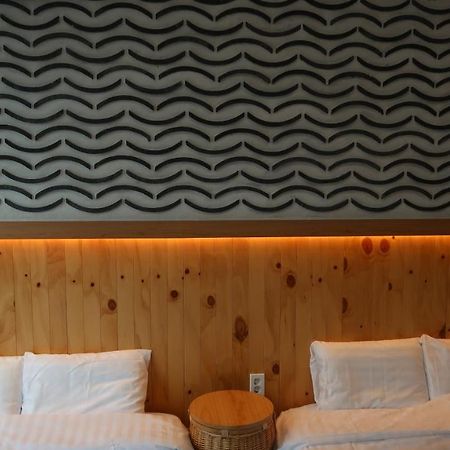 38Th Street Guesthouse Mokpo Exteriör bild