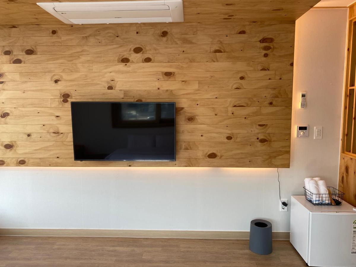 38Th Street Guesthouse Mokpo Exteriör bild