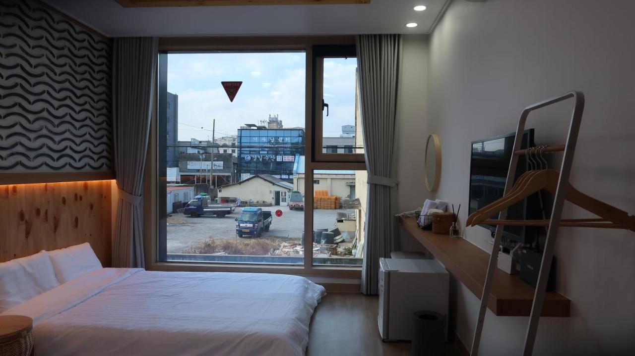 38Th Street Guesthouse Mokpo Exteriör bild