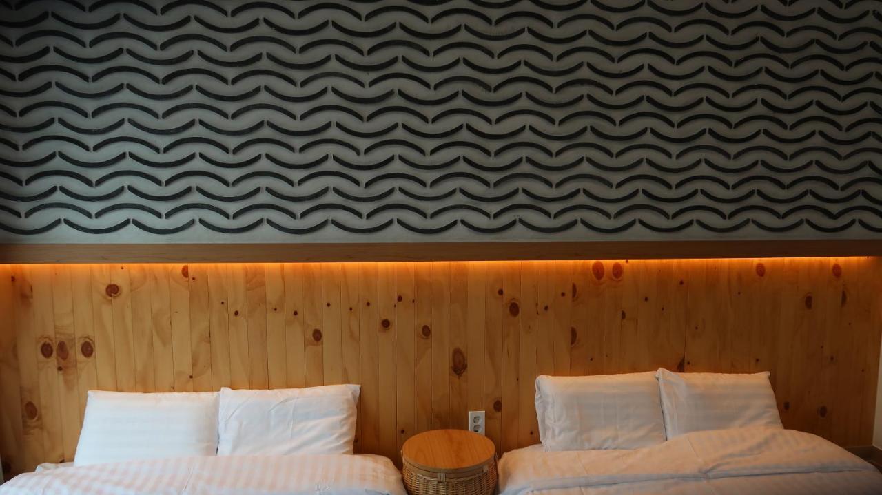38Th Street Guesthouse Mokpo Exteriör bild