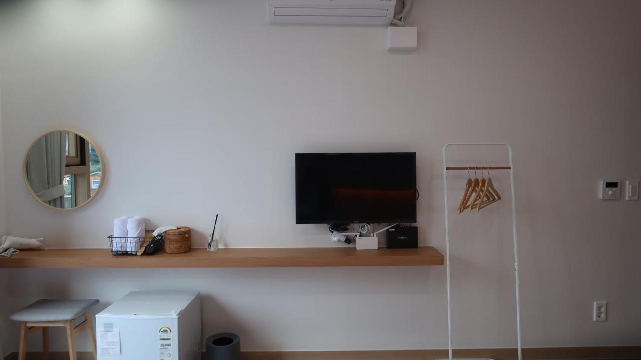 38Th Street Guesthouse Mokpo Exteriör bild