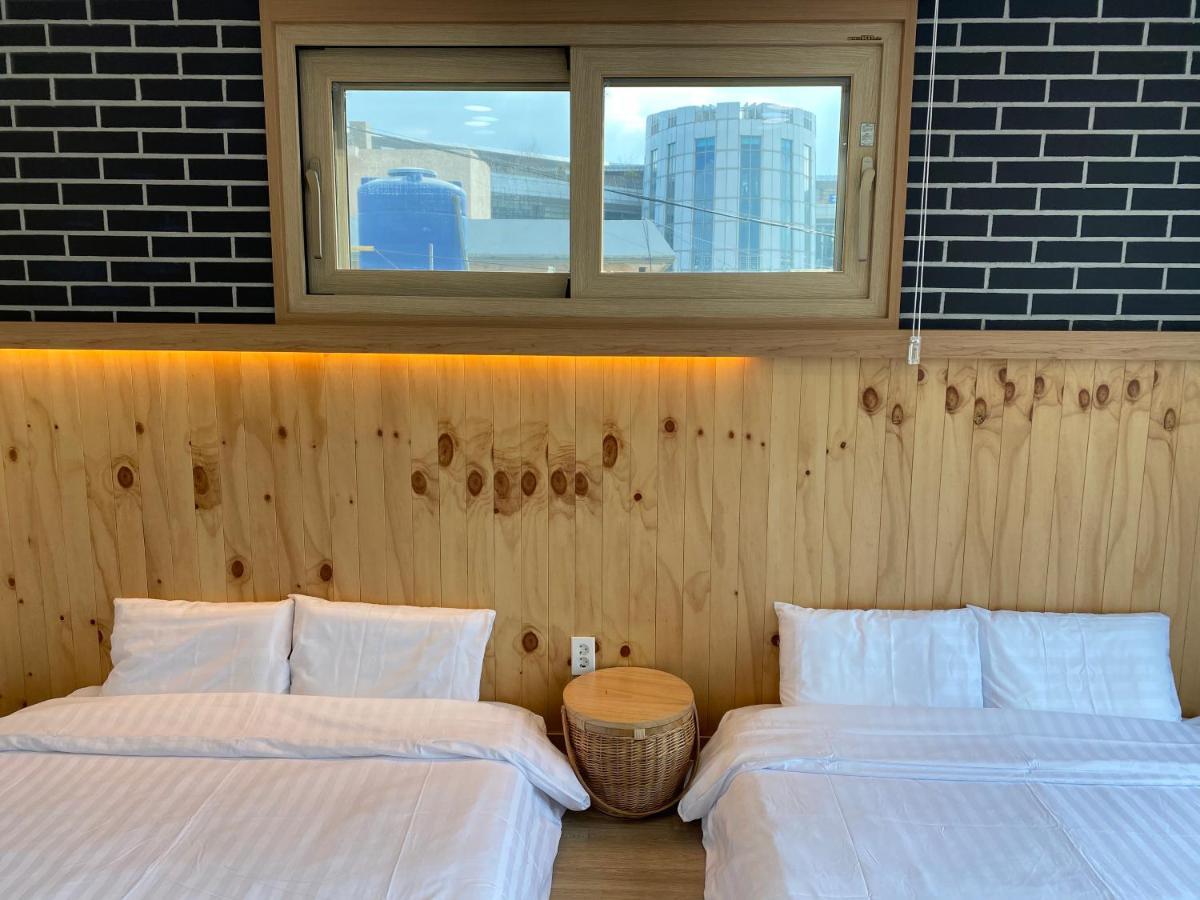38Th Street Guesthouse Mokpo Exteriör bild