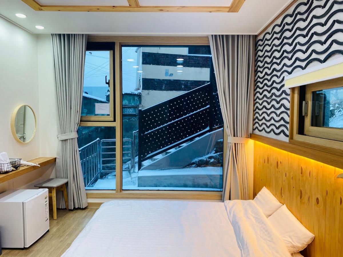 38Th Street Guesthouse Mokpo Exteriör bild